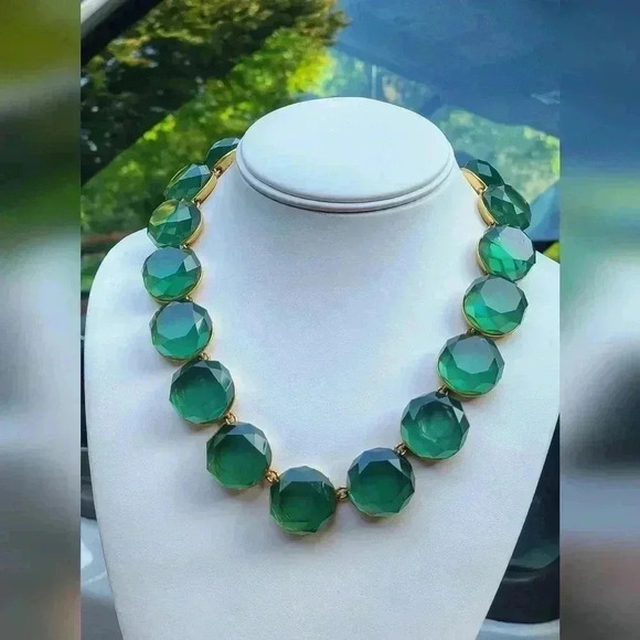 J.Crew gold tone green opaque faceted crystal stone collar necklace - Picture 12 of 17